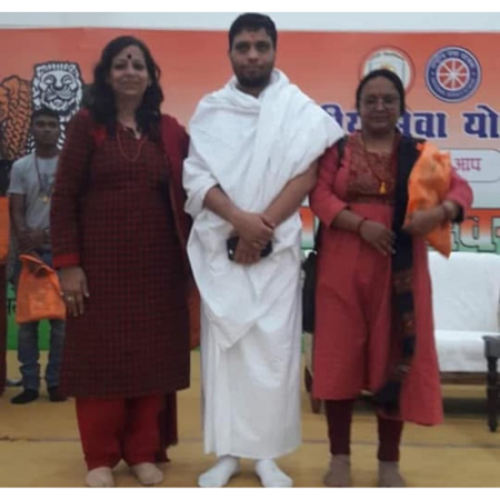 Black White Minimalist Professional Initial Logo (3)